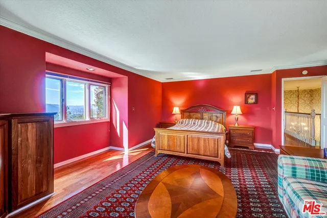 $2,688,000 | 441 Audraine Drive, Glendale, CA 91202