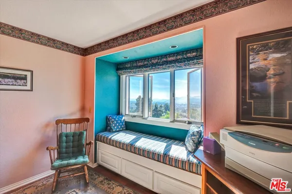 $2,688,000 | 441 Audraine Drive, Glendale, CA 91202