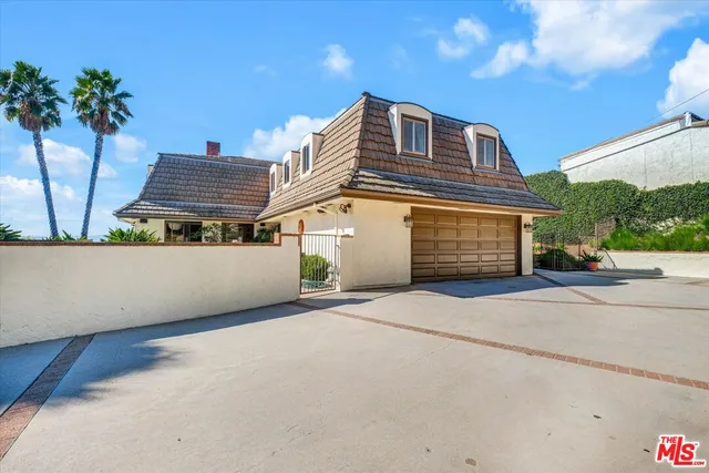 $2,688,000 | 441 Audraine Drive, Glendale, CA 91202