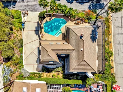 $2,688,000 | 441 Audraine Drive, Glendale, CA 91202