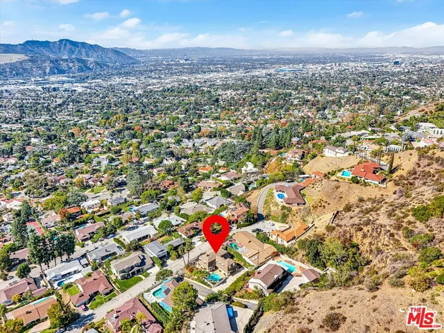 $2,688,000 | 441 Audraine Drive, Glendale, CA 91202