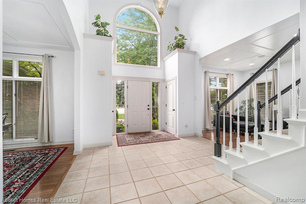 29853 Stanhurst Road Farmington Hills, MI 48331 - Photo 4 of 43 Gallery Image 4