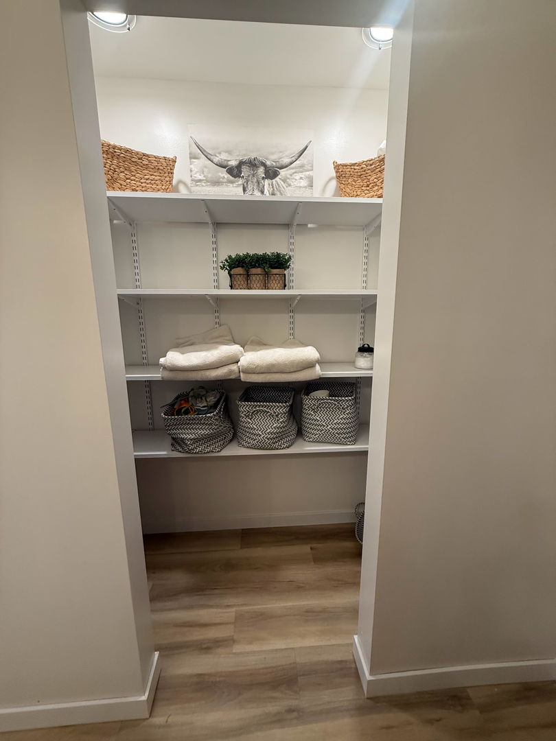 1275 Winn Road Sterling, IL 61081 - Photo 16 of 29 a view of a fireplace in a shelf