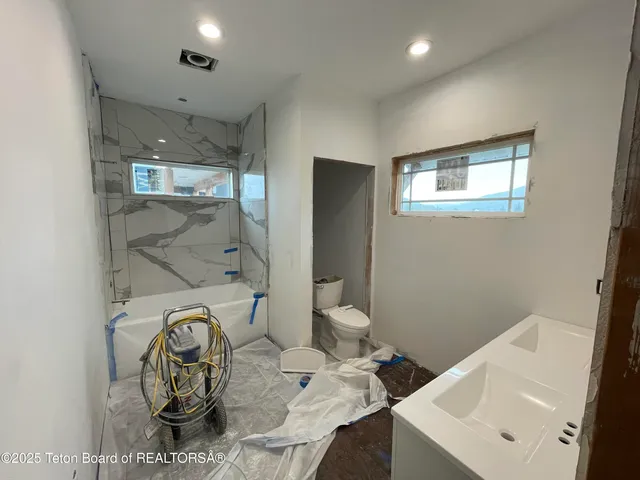 $1,399,900 | 5860 Bitter Creek Road, Afton, WY 83110