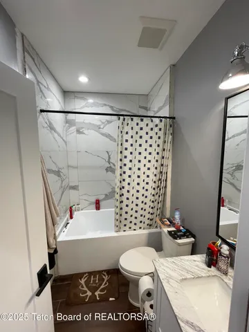 $1,399,900 | 5860 Bitter Creek Road, Afton, WY 83110