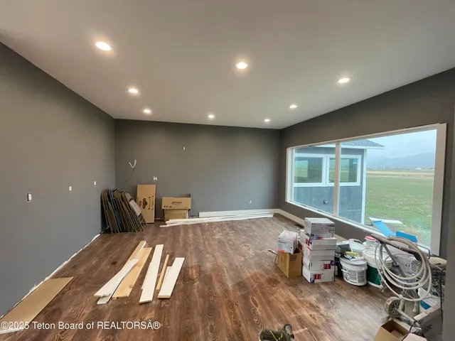 $1,399,900 | 5860 Bitter Creek Road, Afton, WY 83110