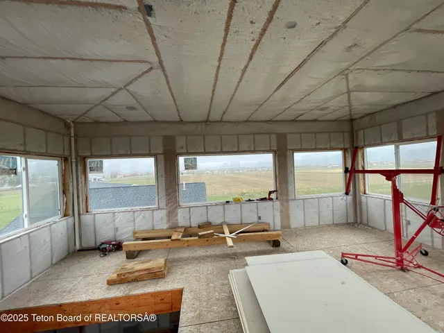 $1,399,900 | 5860 Bitter Creek Road, Afton, WY 83110