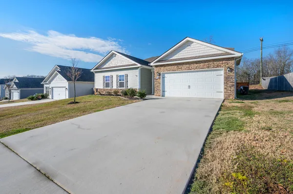 $419,999 | 6459 Prickly Loop, Ooltewah, TN 37363