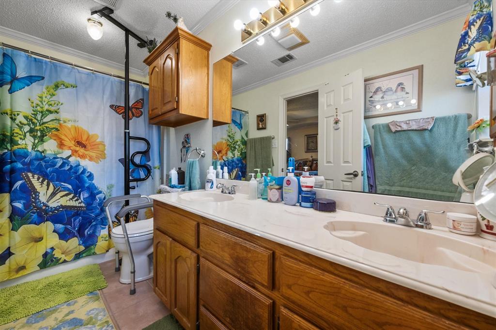 649 East Reindeer Road Lancaster, TX 75146 - Photo 15 of 24 Gallery Image 15