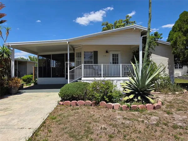 $198,900 | 37251 Lois Avenue, Zephyrhills, FL 33542