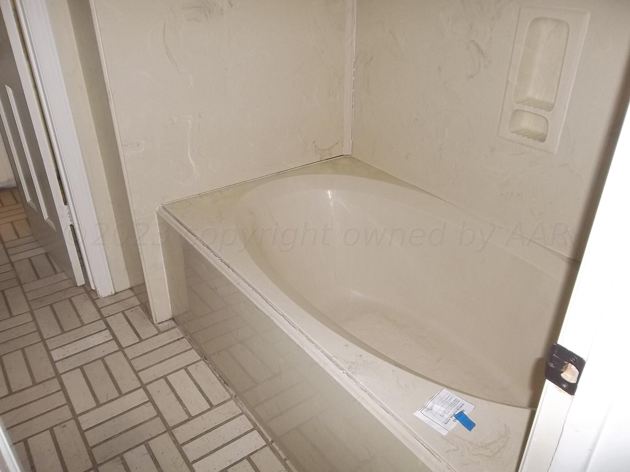 6700 Jameson Road Amarillo, TX 79106 - Photo 36 of 41 a view of an empty walk in closet