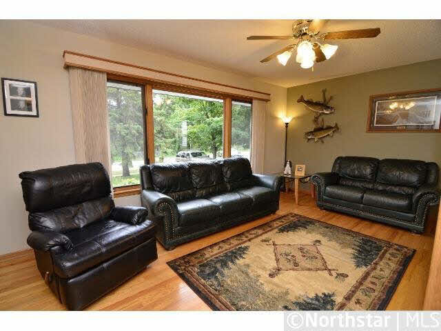2650 County Road East New Brighton, MN 55112 - Photo 3 of 16 Gallery Image 3