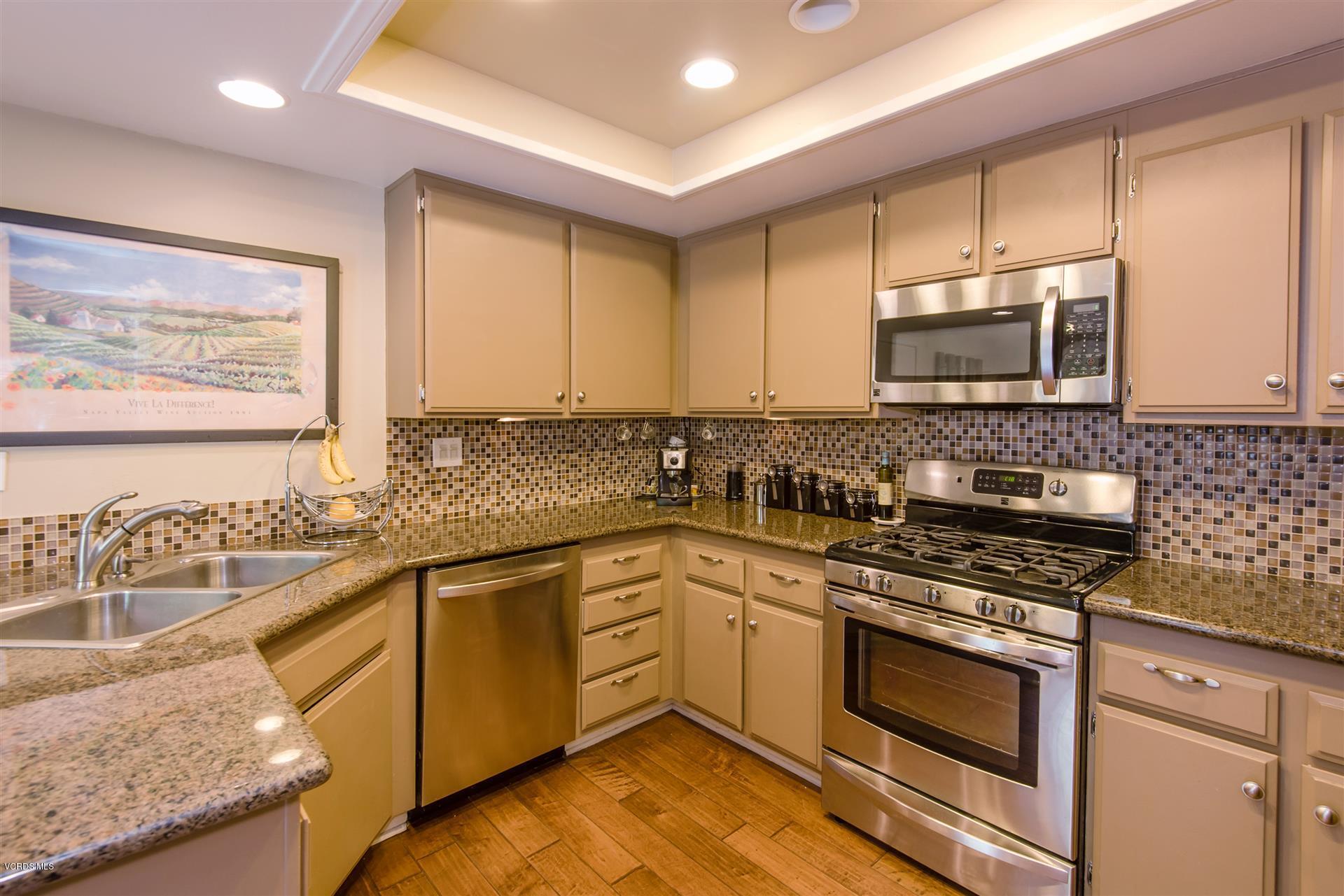 1027 Thistlegate Road Oak Park, CA 91377 - Photo 1 of 18 Thistlegate Kitchen 1