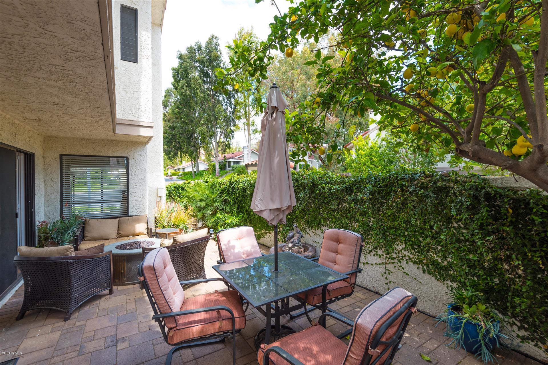 1027 Thistlegate Road Oak Park, CA 91377 - Photo 16 of 18 Thistlegate Patio 1