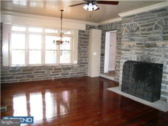 7220 Ridge Avenue, Unit C Philadelphia, PA 19128 - Photo 1 of 12 Living Room