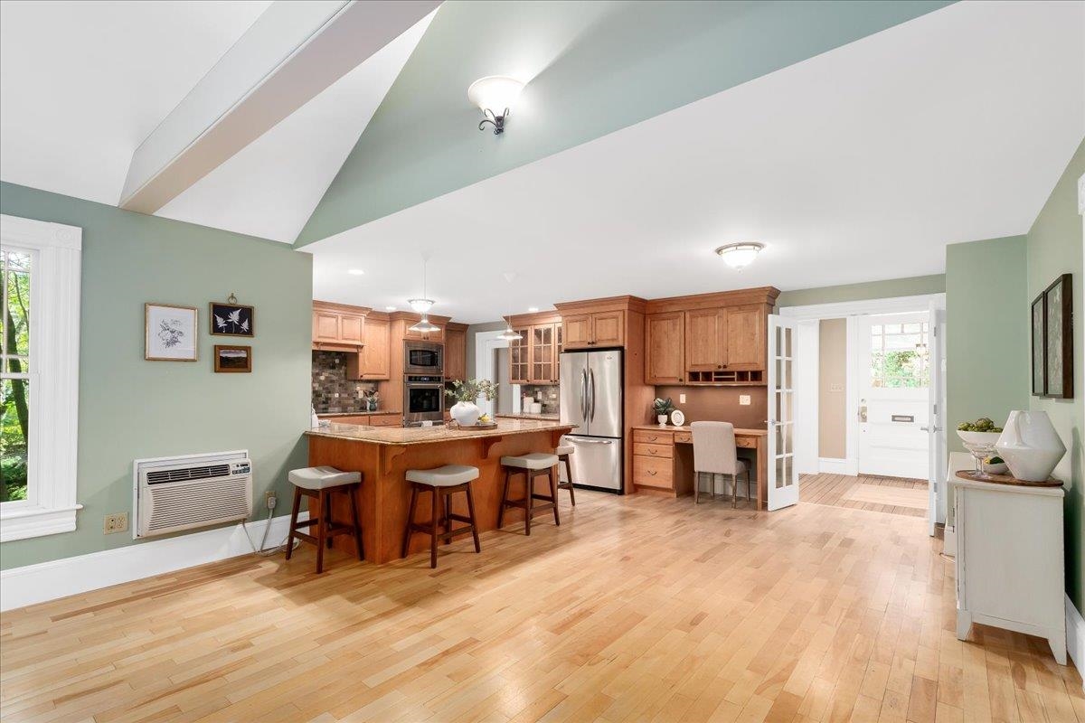 80 Court Street Exeter, NH 03833 - Photo 11 of 60