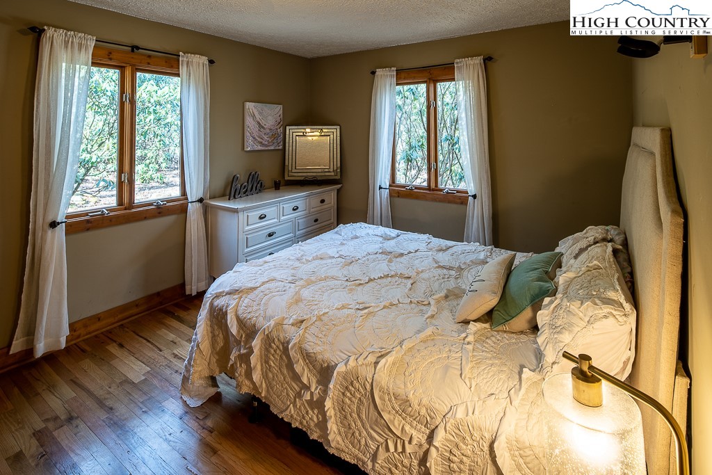 8325 Hemlock Ridge Road Blowing Rock, NC 28605 - Photo 14 of 30 Gallery Image 14