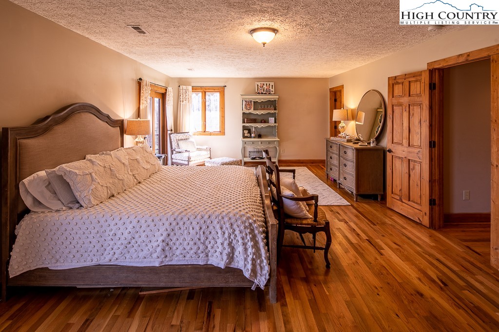 8325 Hemlock Ridge Road Blowing Rock, NC 28605 - Photo 17 of 30 Gallery Image 17