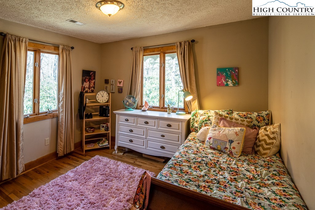 8325 Hemlock Ridge Road Blowing Rock, NC 28605 - Photo 21 of 30 Gallery Image 21