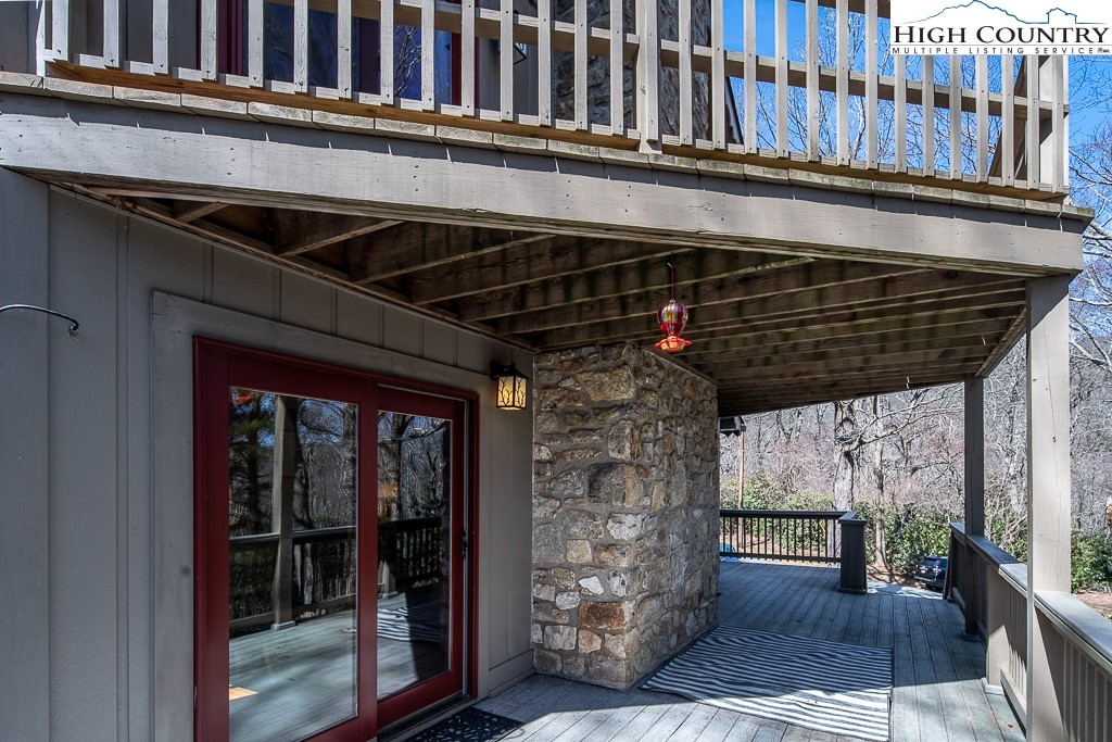 8325 Hemlock Ridge Road Blowing Rock, NC 28605 - Photo 24 of 30 Gallery Image 24