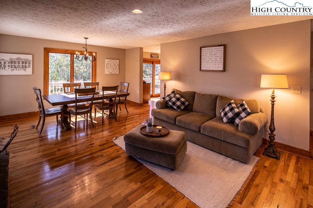 8325 Hemlock Ridge Road Blowing Rock, NC 28605 - Photo 7 of 30 Gallery Image 7