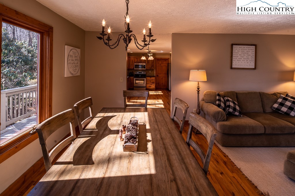 8325 Hemlock Ridge Road Blowing Rock, NC 28605 - Photo 9 of 30 Gallery Image 9