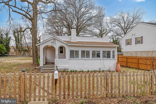 $2,500 | 5123 Crittenden Street, Hyattsville, MD 20781