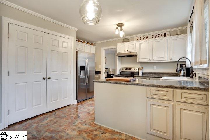 1307 Reid School Road Taylors, SC 29687 - Photo 14 of 31 Gallery Image 14
