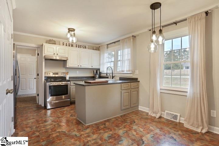 1307 Reid School Road Taylors, SC 29687 - Photo 9 of 31 Gallery Image 9