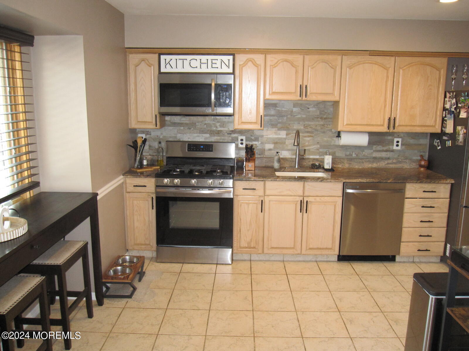846 Robin Road Hillsborough, NJ 08844 - Photo 4 of 33 IMG_4607