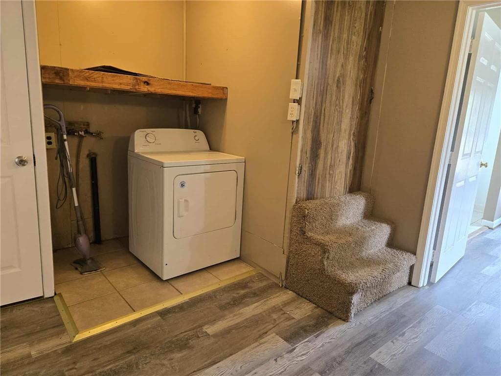 2907 Oneida Valley Road Hilliards, PA 16040 - Photo 24 of 42 a utility room with a washer and dryer