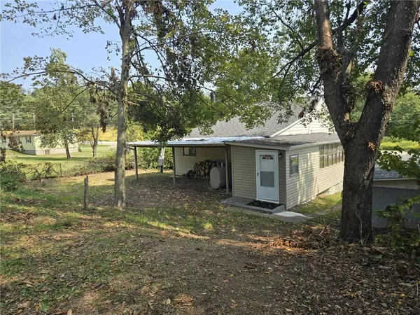 $184,900 | 2907 Oneida Valley Road, Hilliards, PA 16040