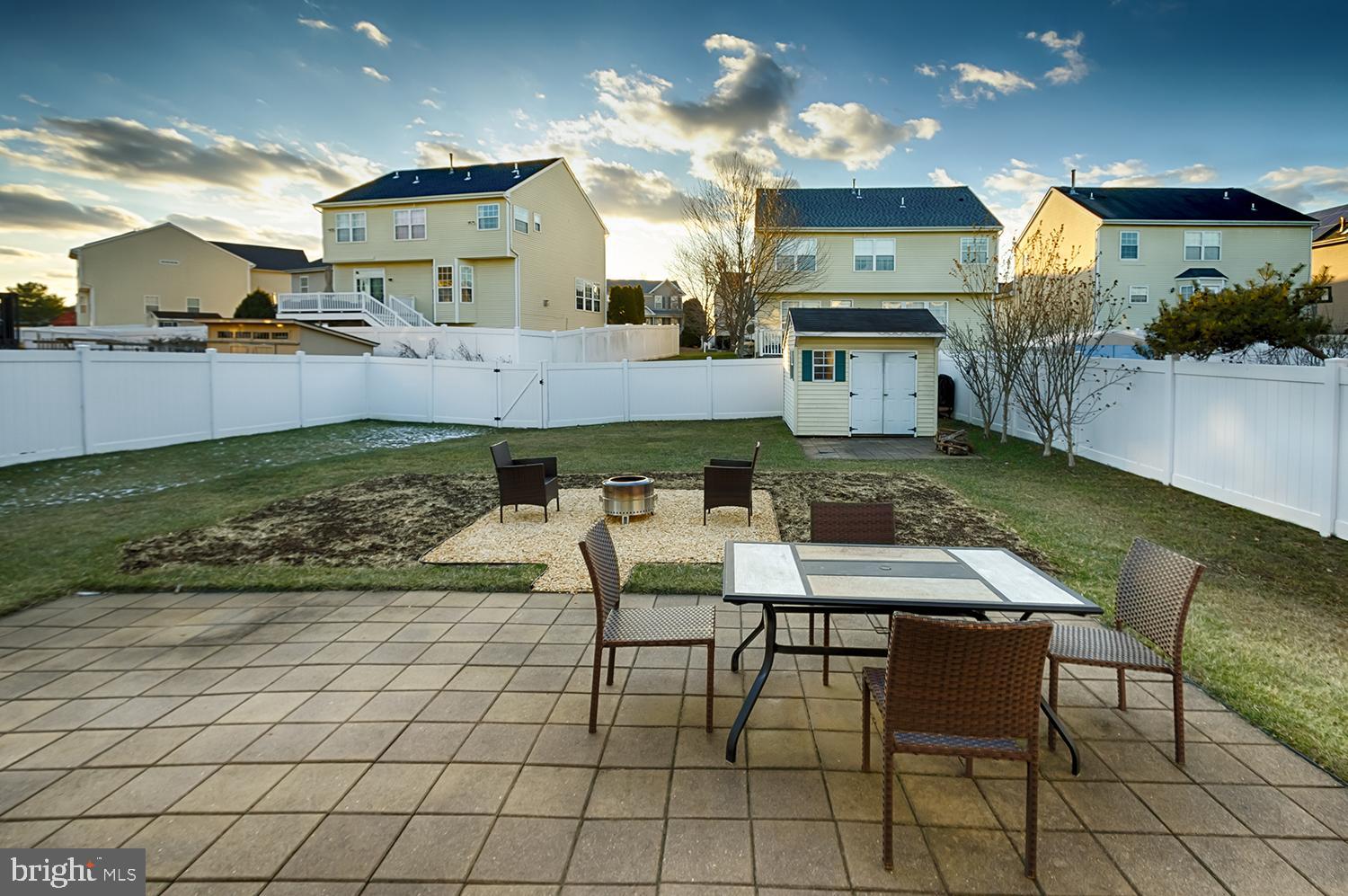 15 Greenbrook Drive Columbus, NJ 08022 - Photo 19 of 24 a view of a dining room with furniture