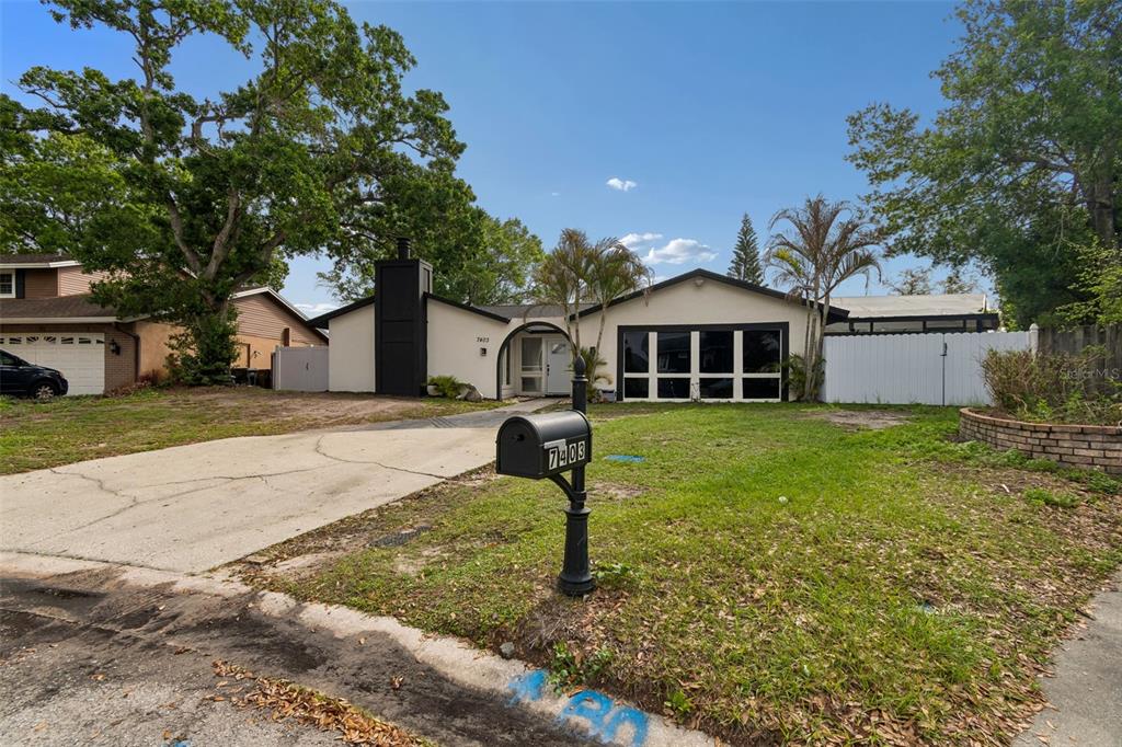 7403 Spring Court Tampa, FL 33634 - Photo 3 of 100