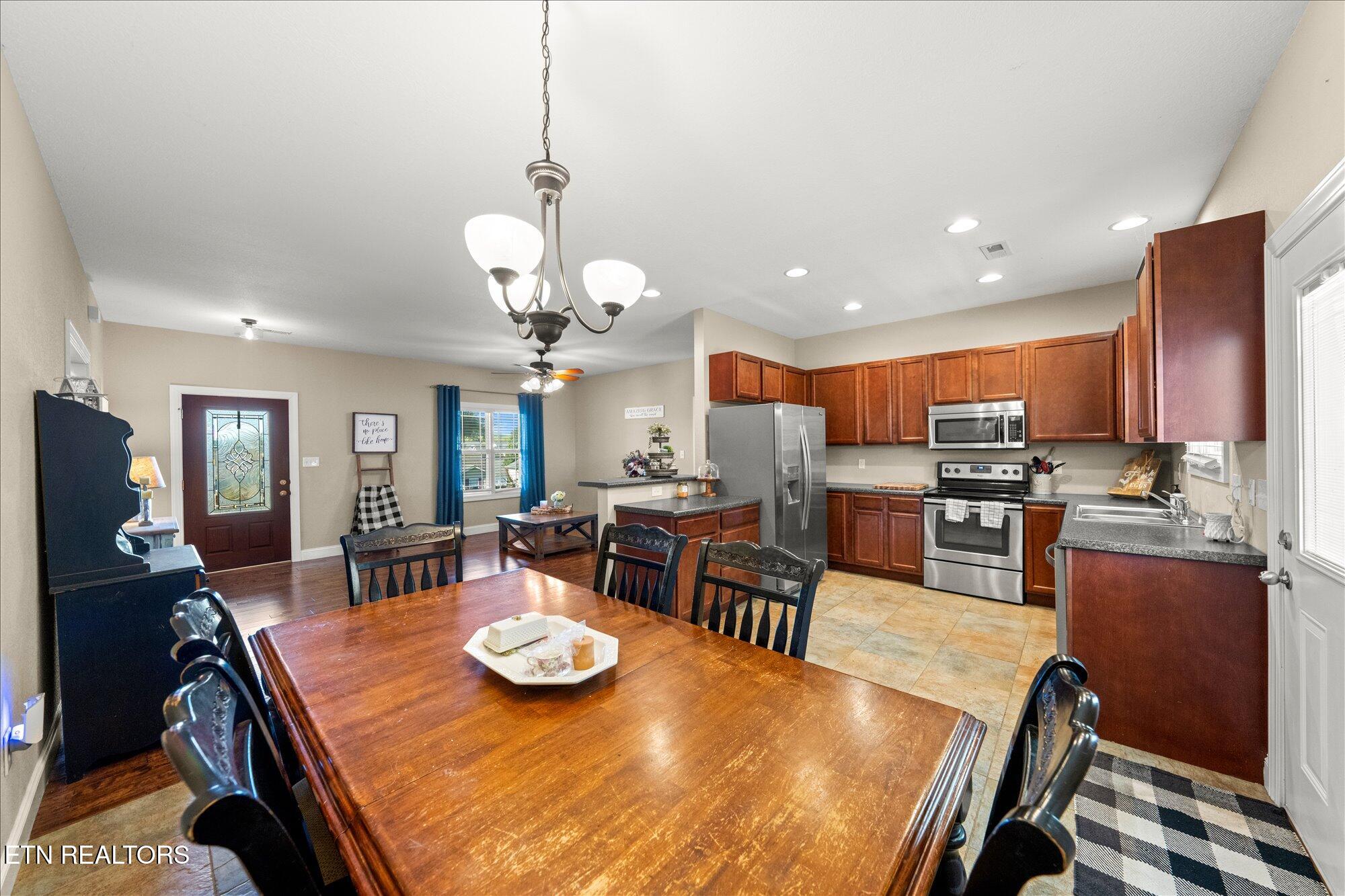 191 Cornerstone Circle Clinton, TN 37716 - Photo 14 of 27 14