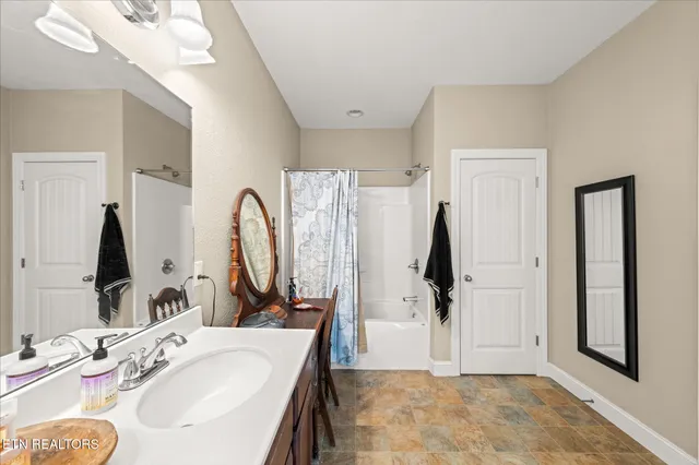 $354,000 | 191 Cornerstone Circle, Clinton, TN 37716