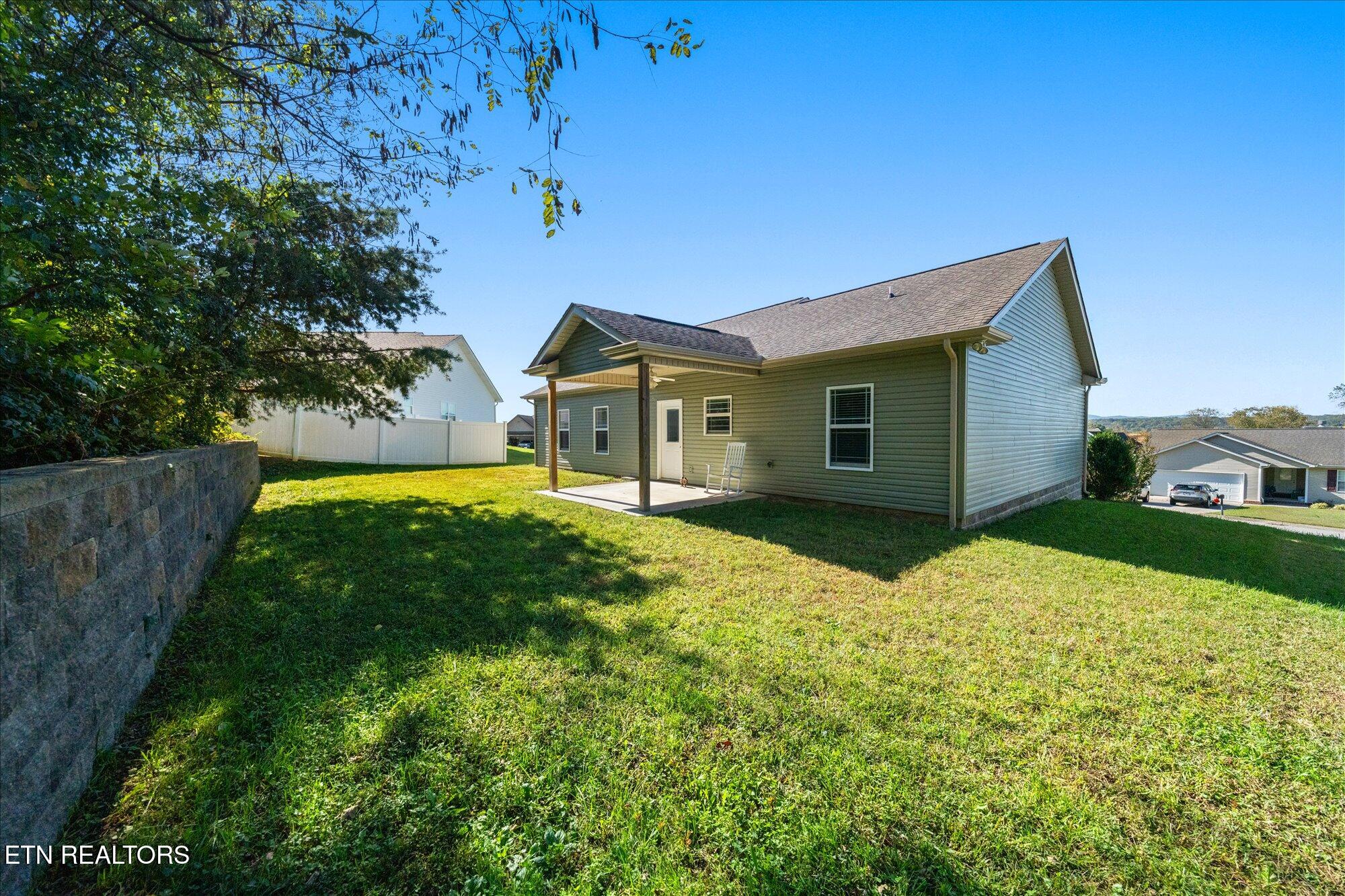 191 Cornerstone Circle Clinton, TN 37716 - Photo 24 of 27 24