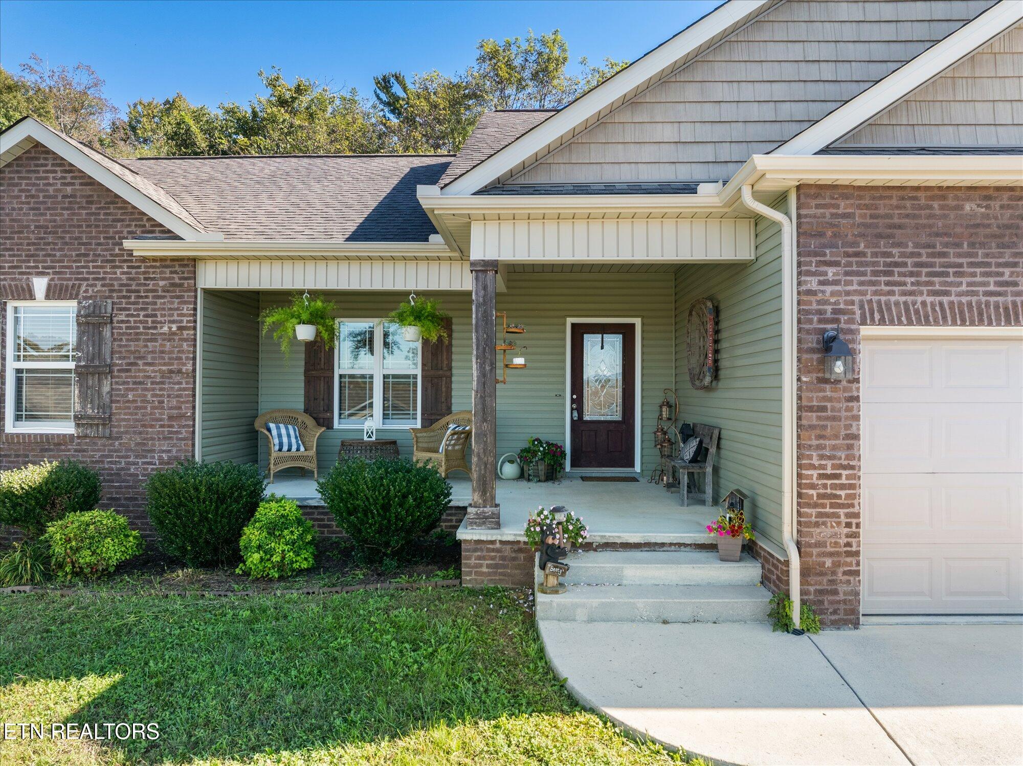 191 Cornerstone Circle Clinton, TN 37716 - Photo 3 of 27 3