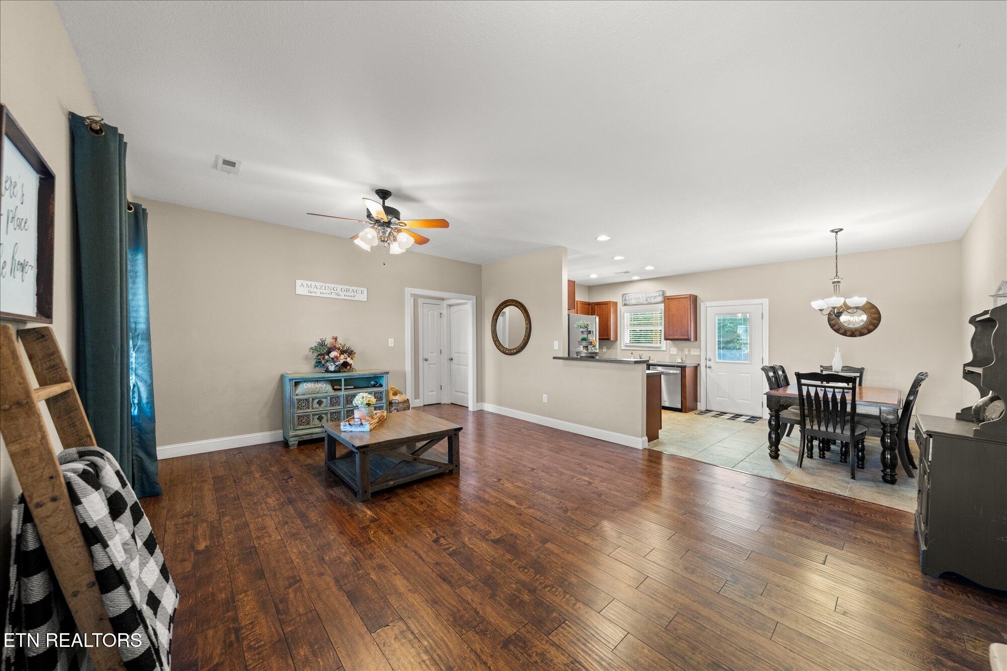 191 Cornerstone Circle Clinton, TN 37716 - Photo 7 of 27 7