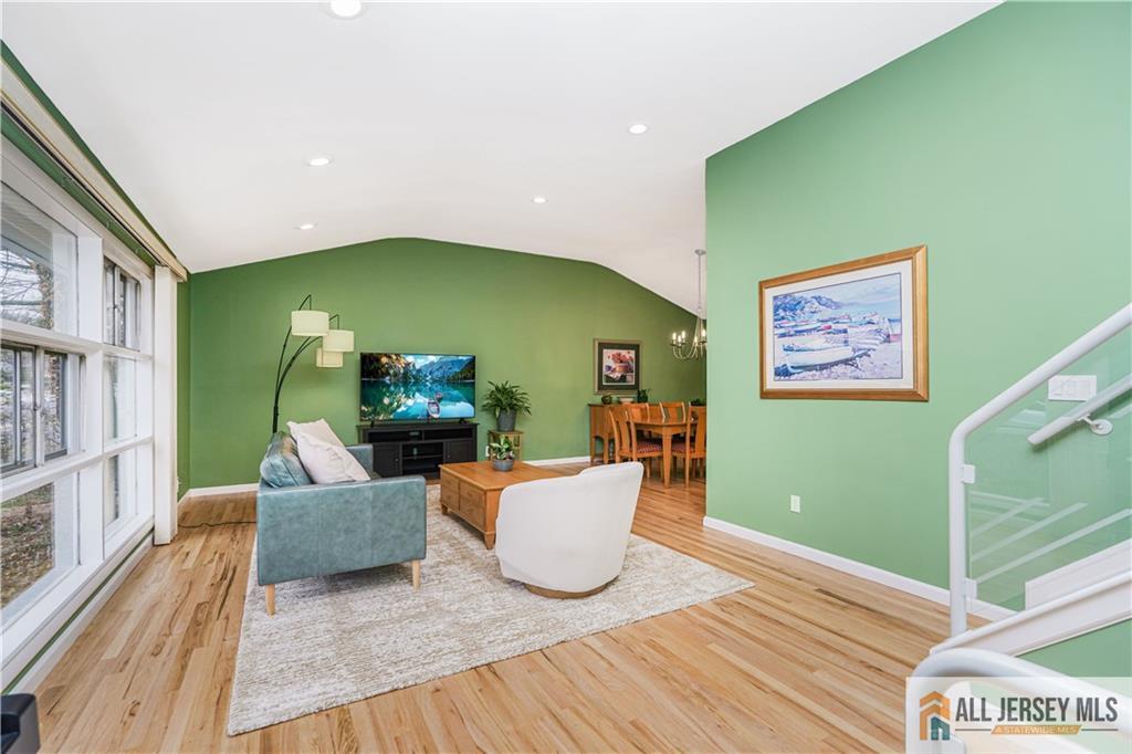 11 Agate Road East Brunswick, NJ 08816 - Photo 7 of 49