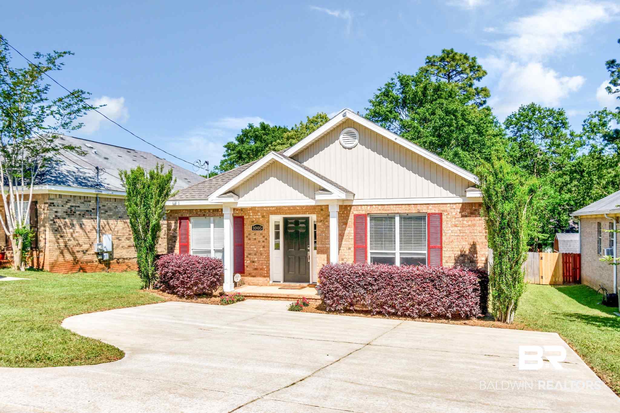 1005 Linlen Avenue Mobile, AL 36609 - Photo 1 of 37