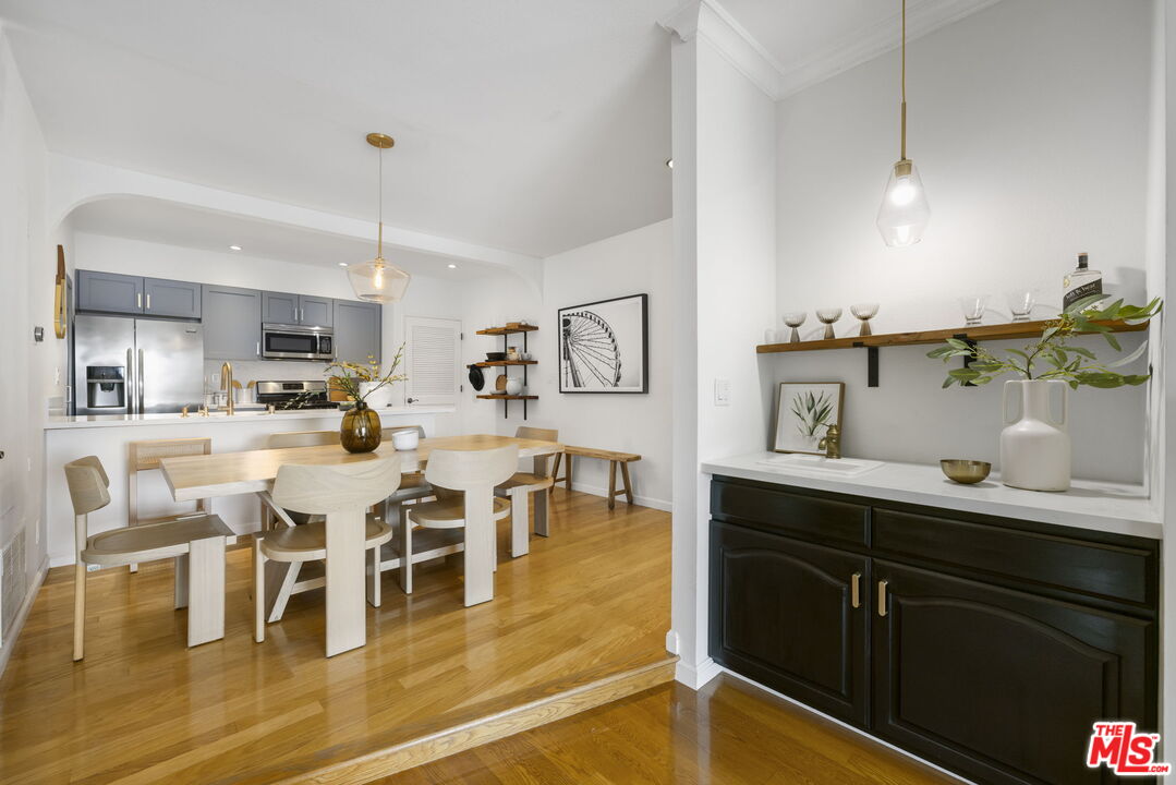 1441 Federal Avenue, Unit 301 Los Angeles, CA 90025 - Photo 3 of 18