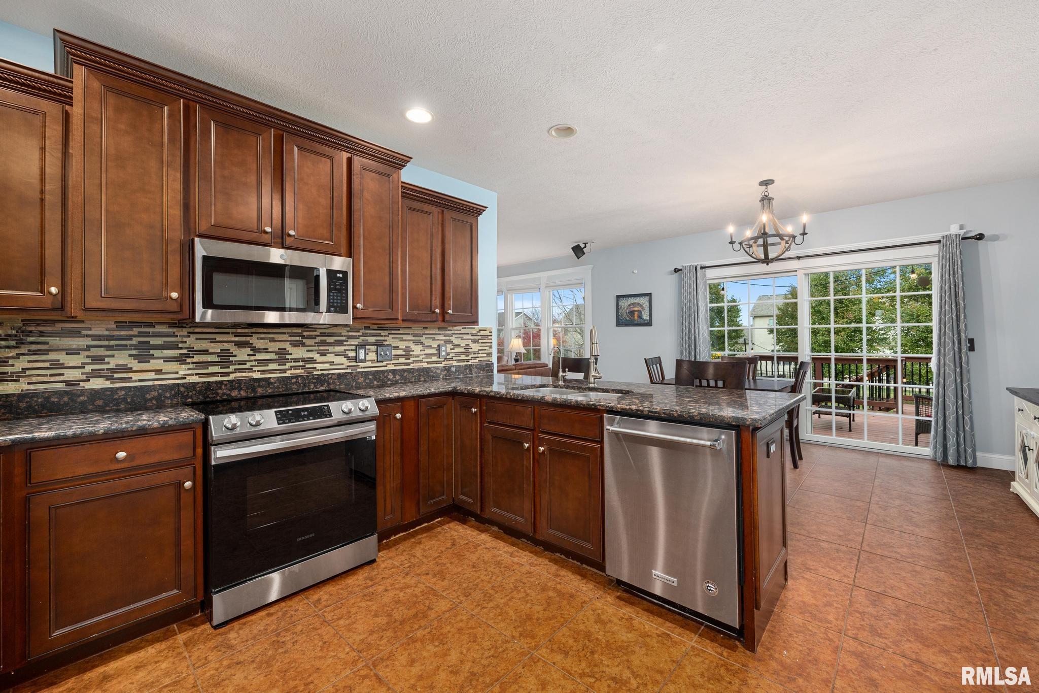 3807 West Crimson Road Dunlap, IL 61525 - Photo 12 of 50 Gallery Image 12