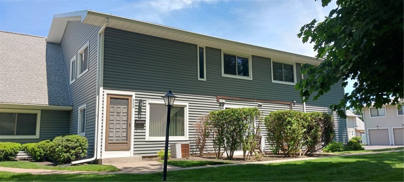 868 Eastbrooke Lane Brighton, NY 14618 - Photo 1 of 10
