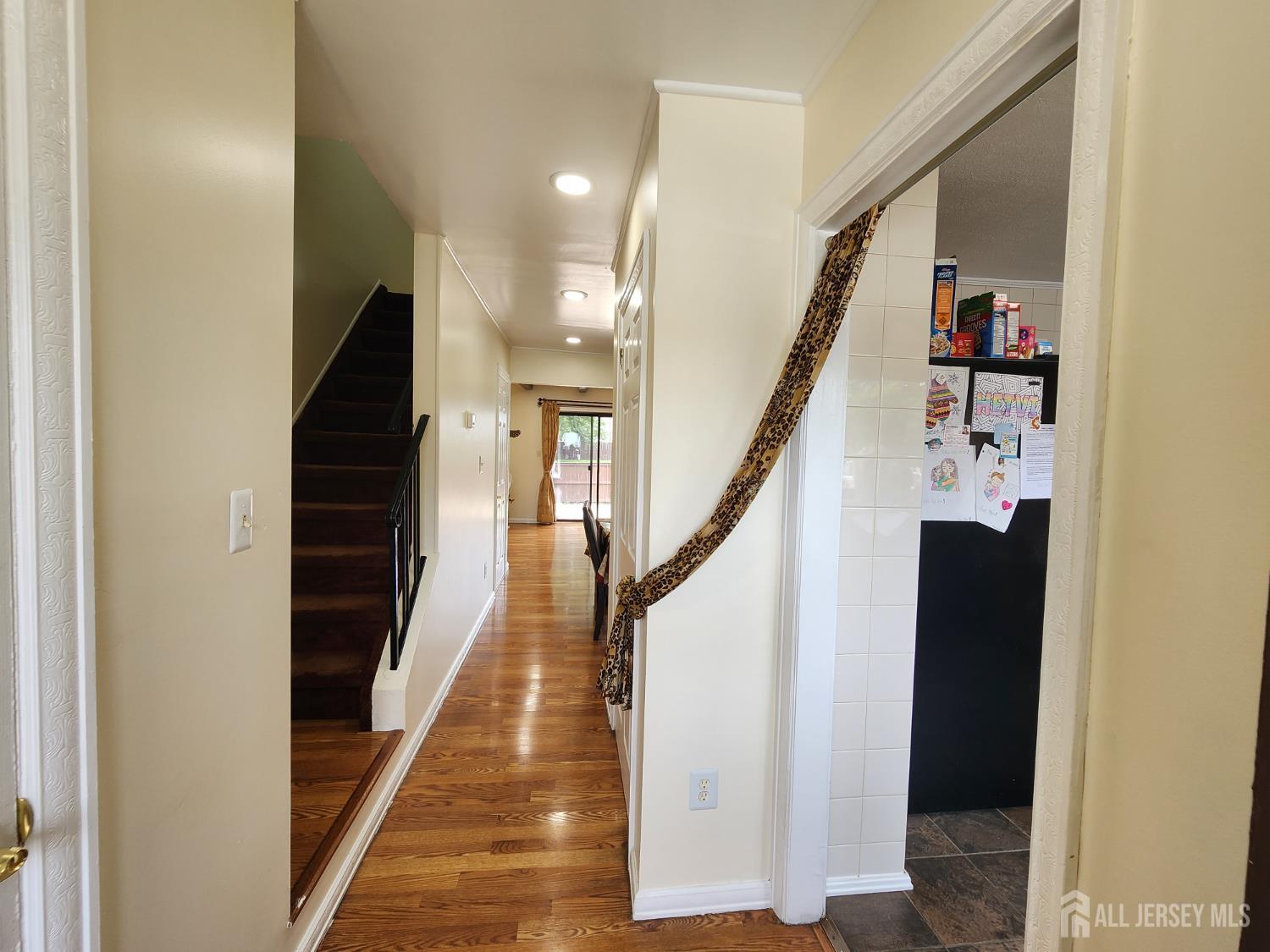 74 Probasco Road East Windsor, NJ 08520 - Photo 5 of 34
