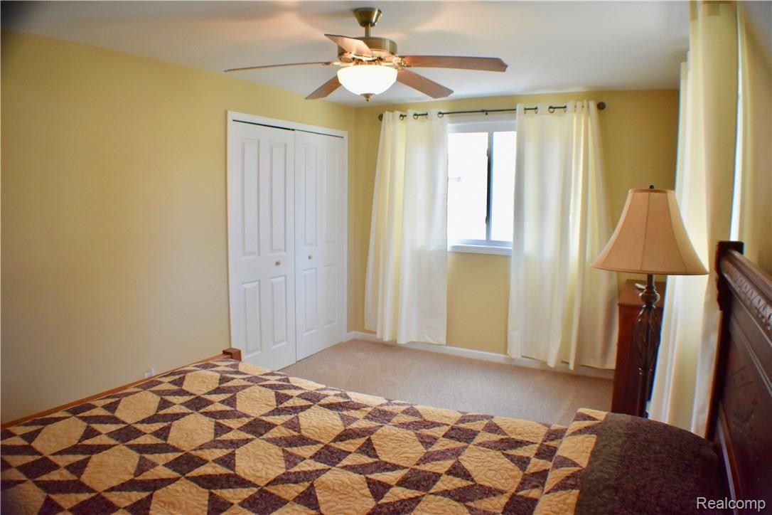 29651 Curtis Road Livonia, MI 48152 - Photo 29 of 47 fullsizeoutput_3d61.jpeg