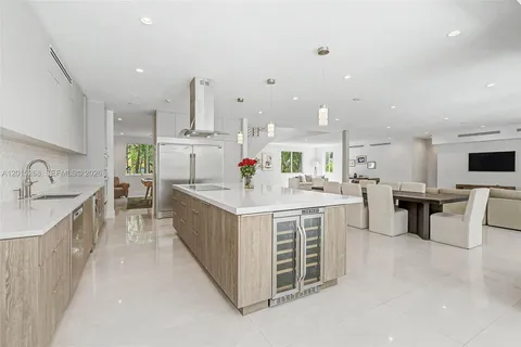$5,650,000 | 5790 Southwest 96th Street, Pinecrest, FL 33156