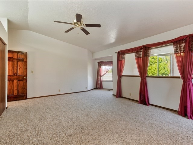 12323 North Roundup Lane Mead, WA 99021 - Photo 20 of 47