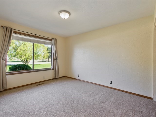 12323 North Roundup Lane Mead, WA 99021 - Photo 21 of 47