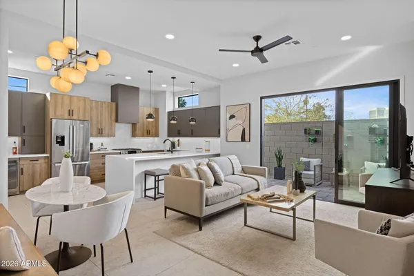$764,900 | 377 East Windsor Avenue, Unit 13, Phoenix, AZ 85004